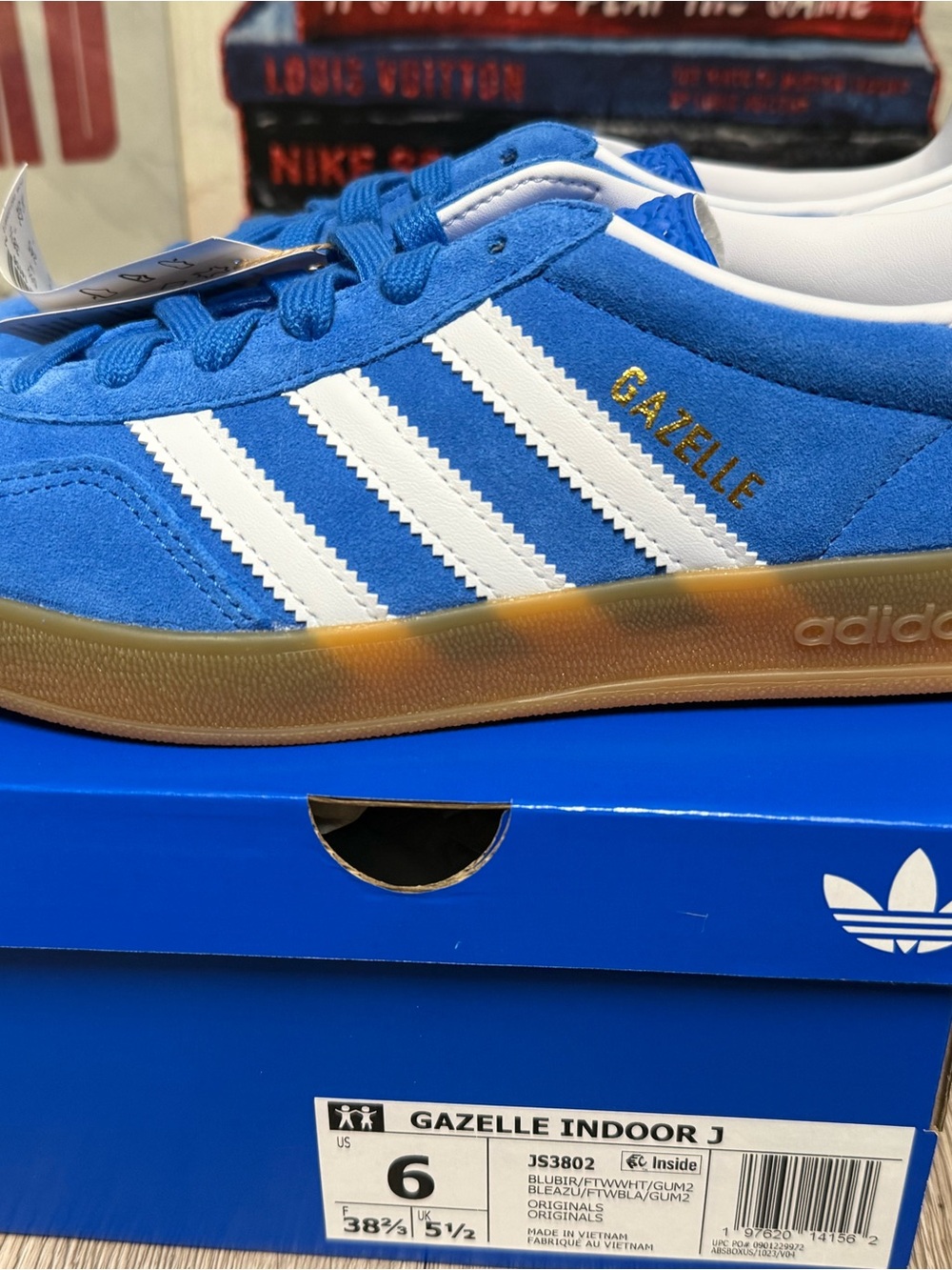 Adidas Gazelle Indoor J 'Blue Bird White Gum' / Size 6 Kids / JS3802 - NEW